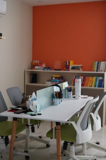 عکس استودیو تخصصی عکاسی هنری چشم | چِ شِ تُ